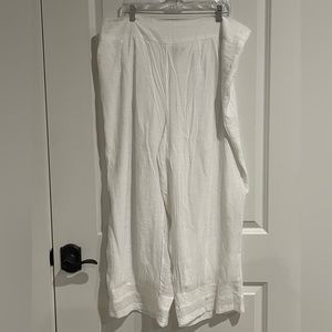 New Directions Capri pants